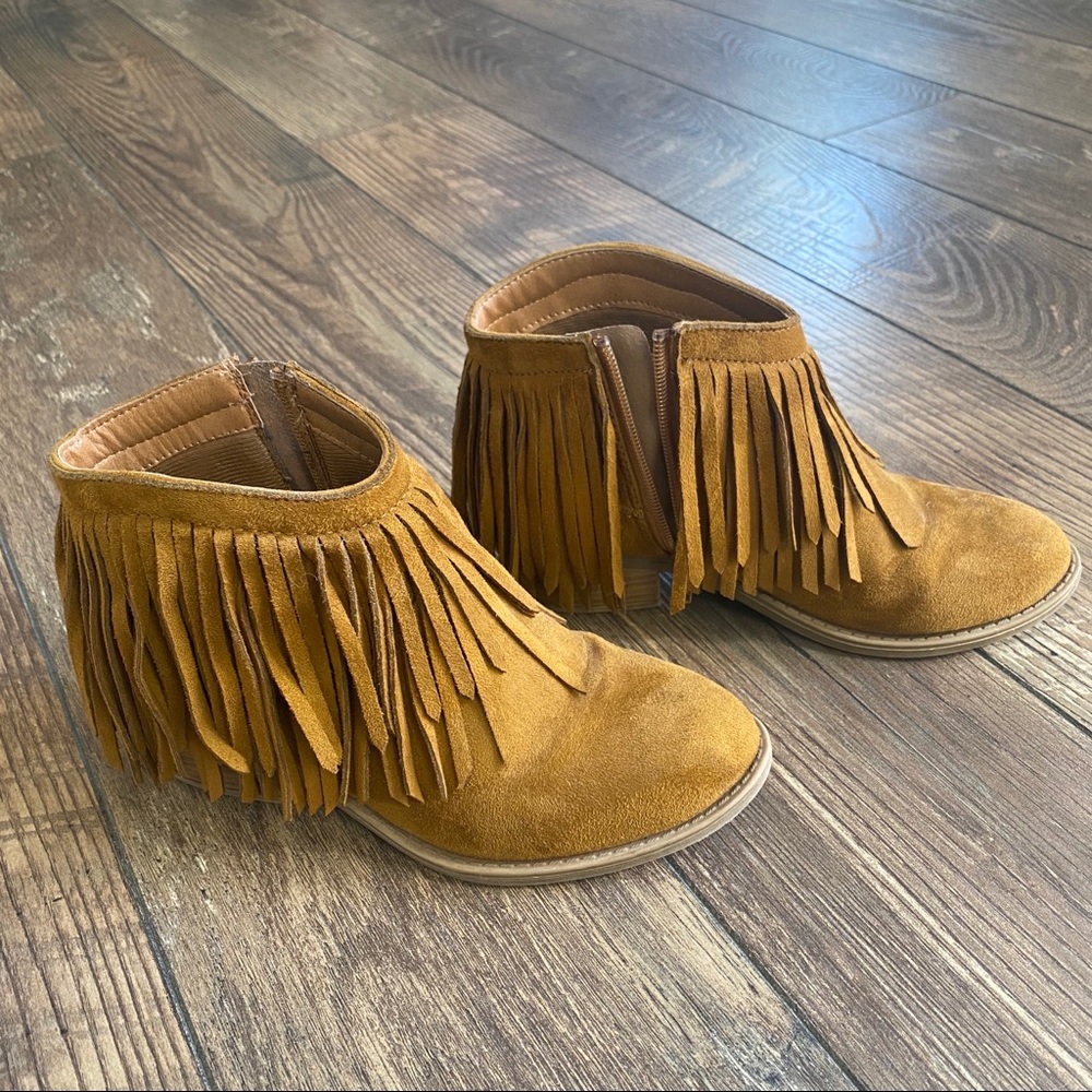 Soda Jervis Lovely Fringe Ankle Booties